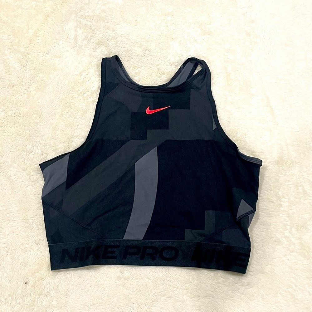 Brand new! Nike sports bra/top!